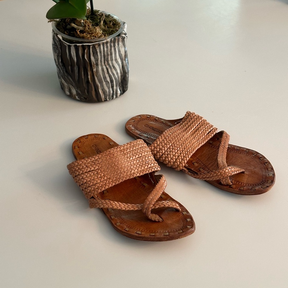 CHINESE LAUNDRY - SANDALS - Sz 8